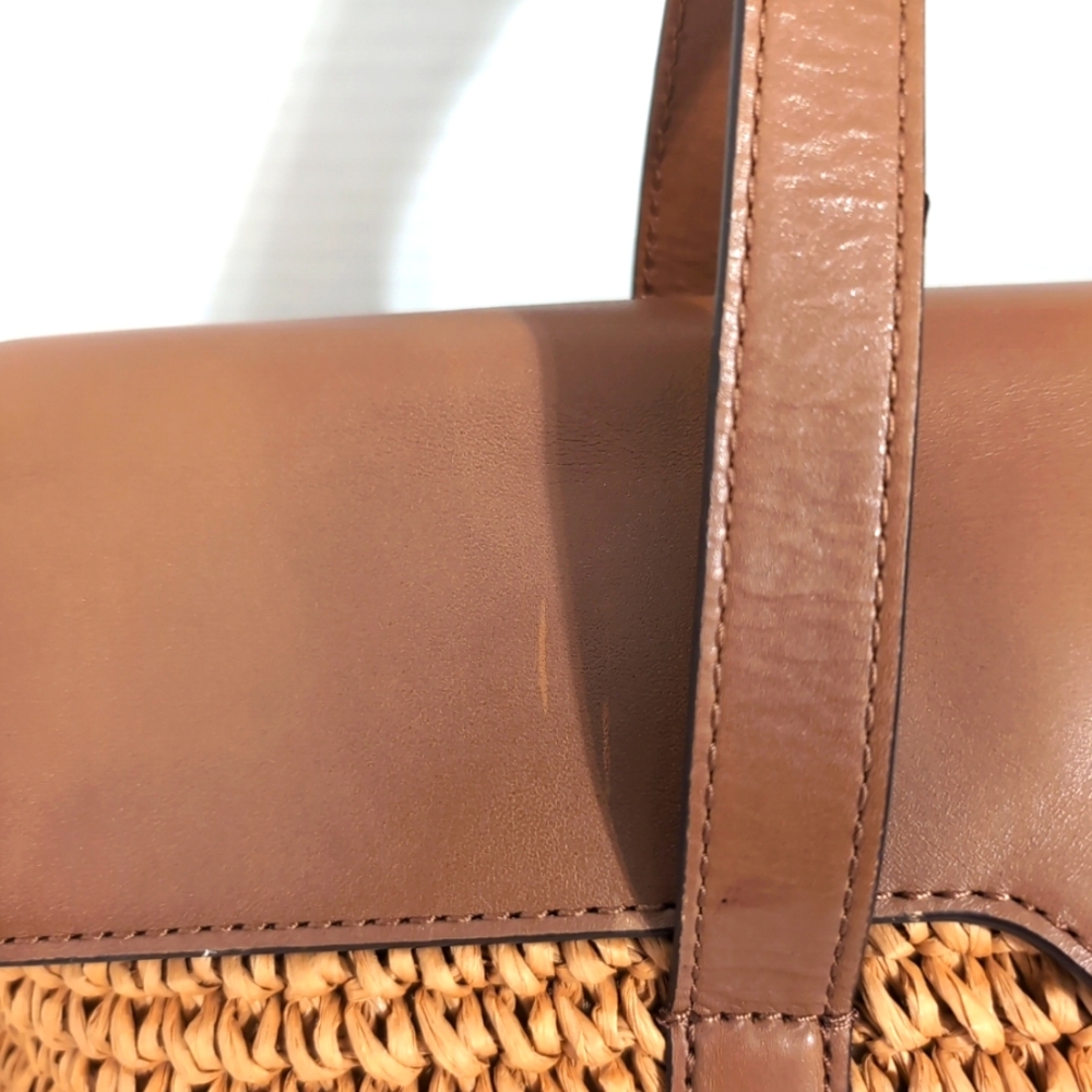 Michael Kors Tan and Brown Shoulder Bag - Picture 4 of 12